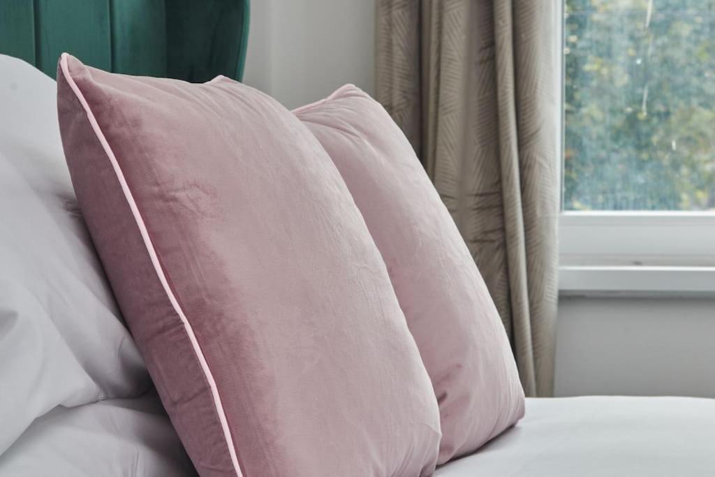 Cosy 3-Bedroom House In Seaham - Street Parking エクステリア 写真