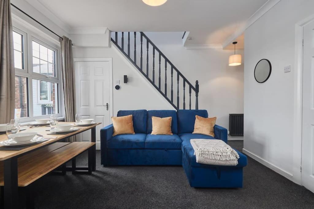 Cosy 3-Bedroom House In Seaham - Street Parking エクステリア 写真